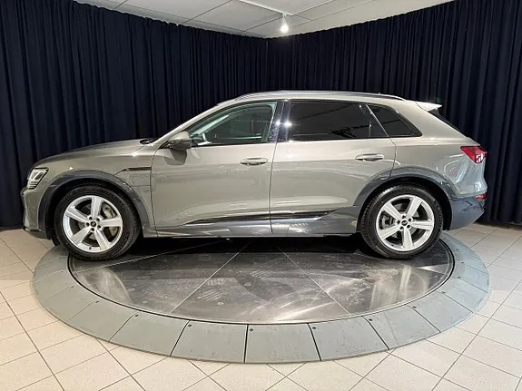Audi Q8 E-Tron 2024 photo 3