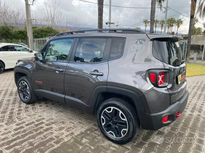 Jeep Renegade 2016 photo 4