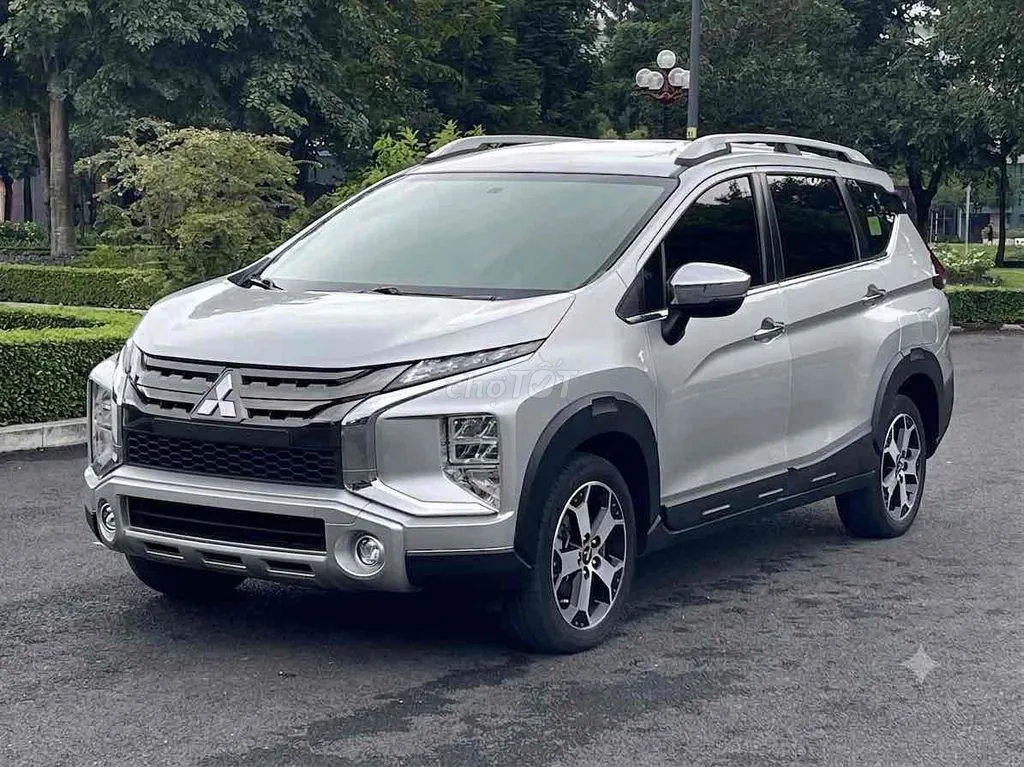 Mitsubishi Xpander Cross 2020 photo 2