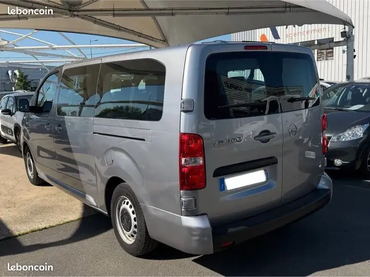 Opel Zafira Life 2022 photo 2