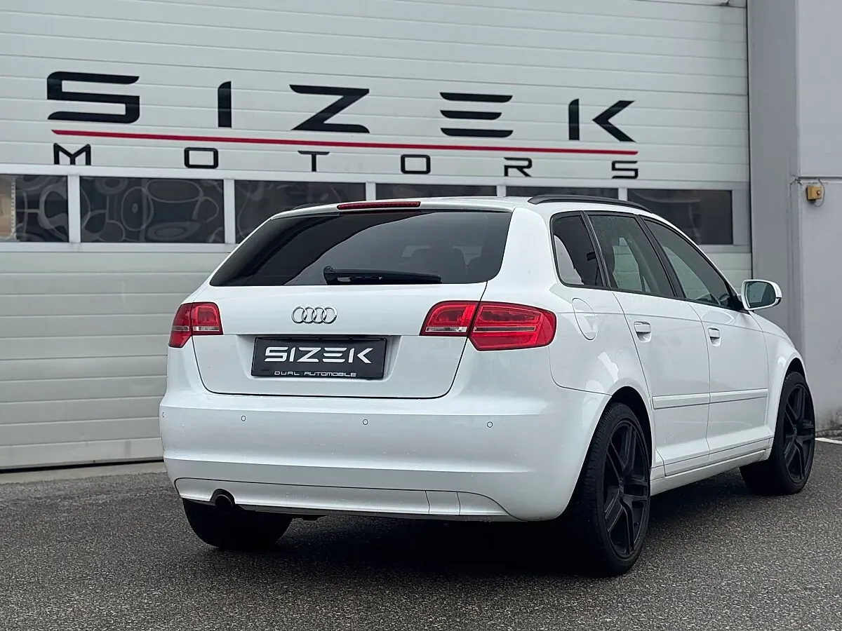 Audi A3 2011 photo 3