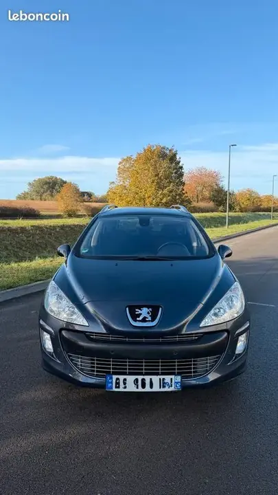 Peugeot 308 2008 photo 3