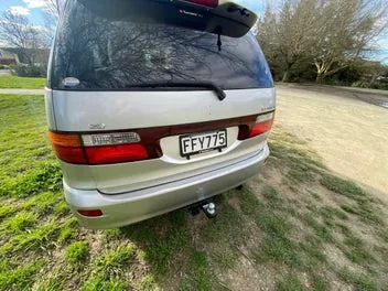 Toyota Estima 2001 photo 3