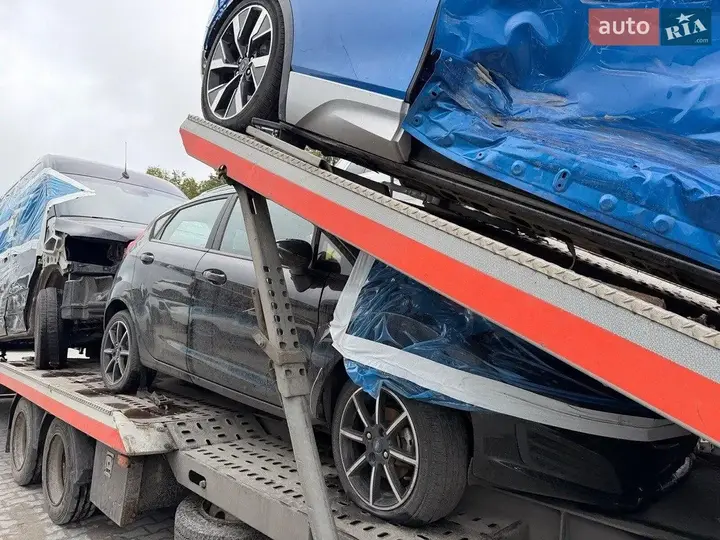 Ford Fiesta 2019 photo 2