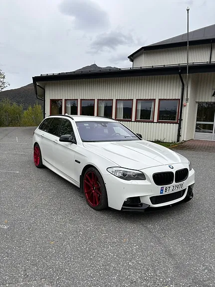 BMW 530Xd 2012 photo 3