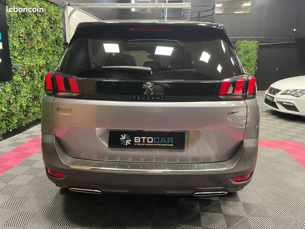 Peugeot 5008 2017 photo 4