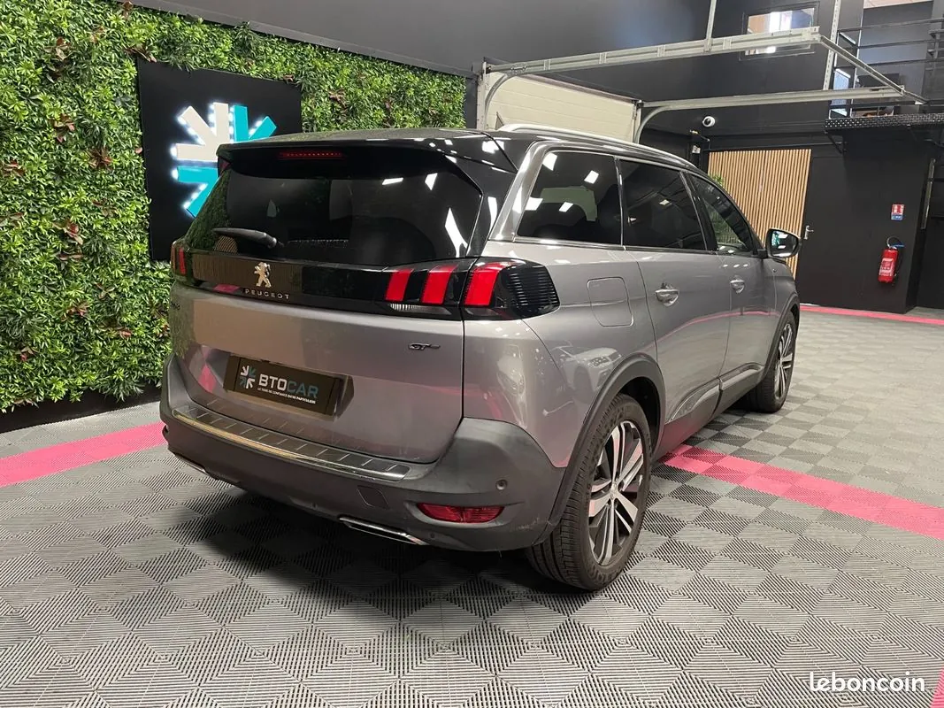 Peugeot 5008 2017 photo 3