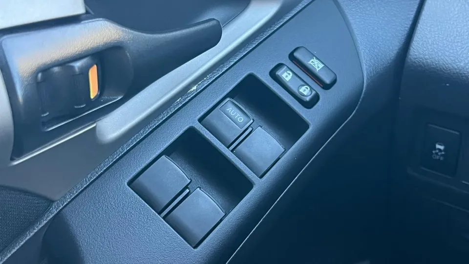 Toyota Matrix 2013 photo 4