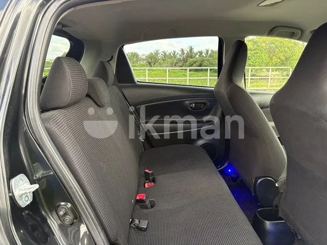 Toyota Vitz 2016 photo 5