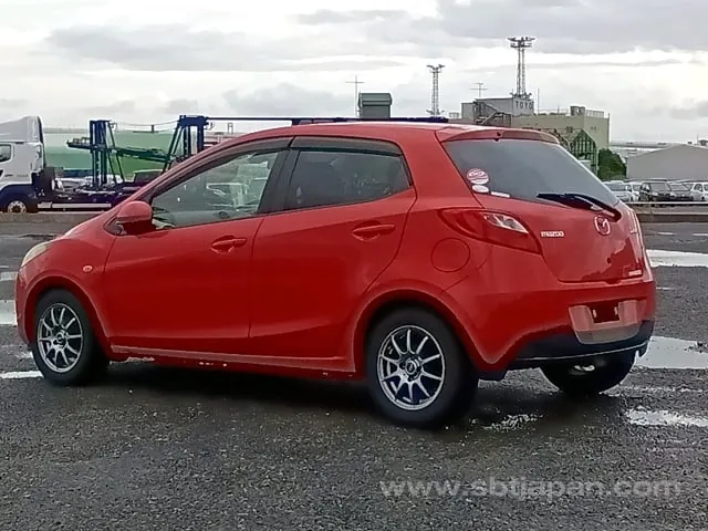 Mazda Demio 2010 photo 3