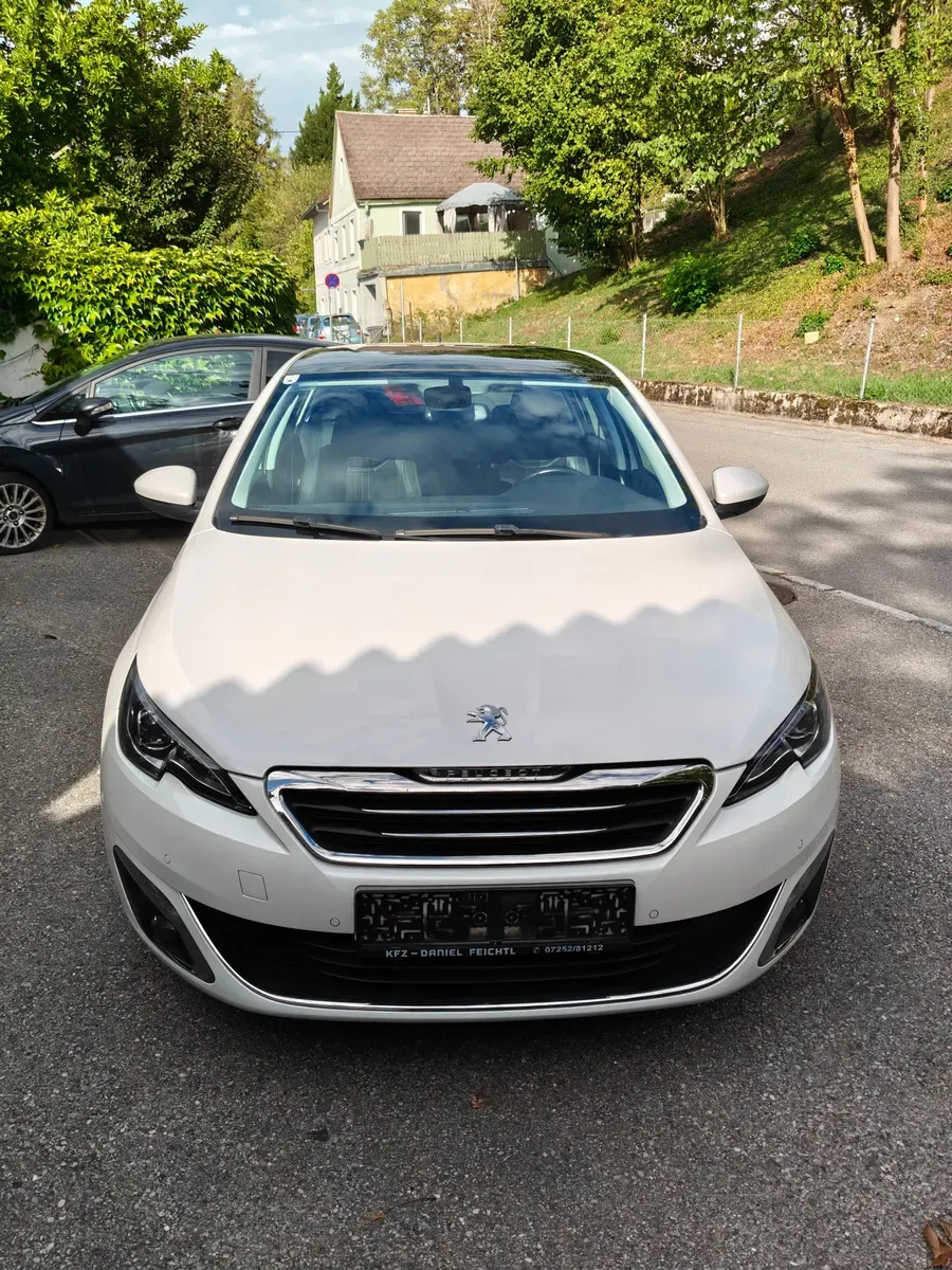 Peugeot 308 2014 photo 2