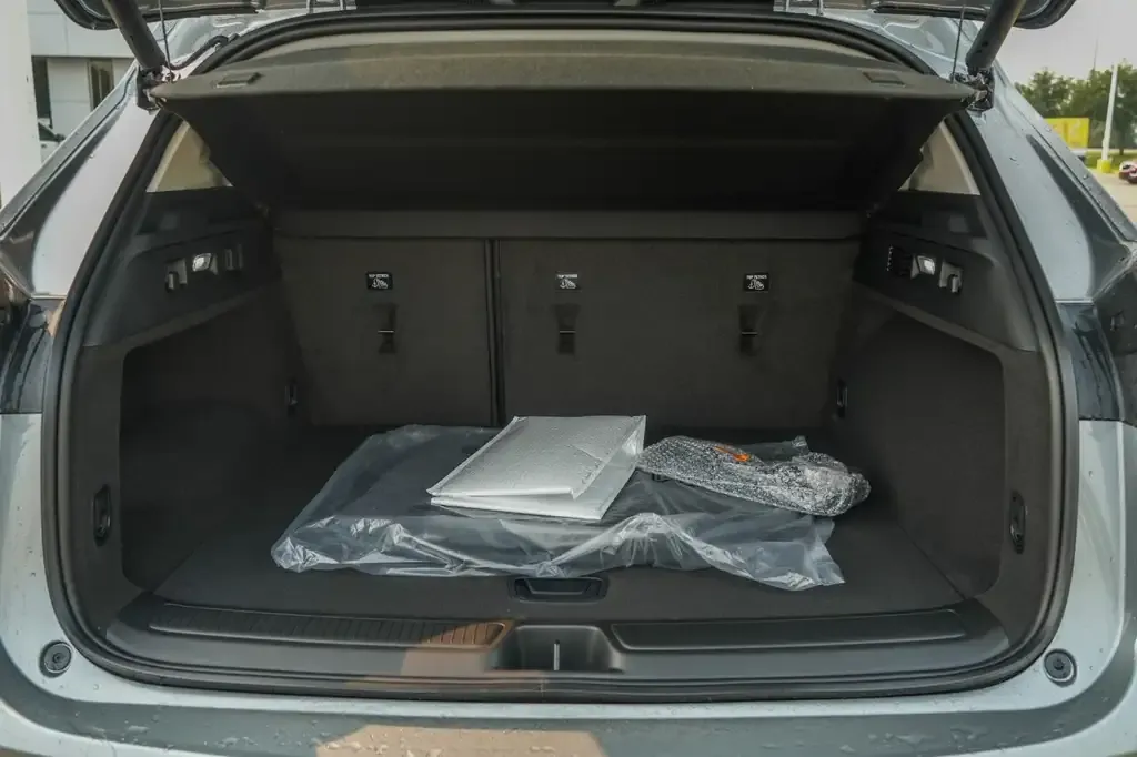Buick Envision 2026 photo 4