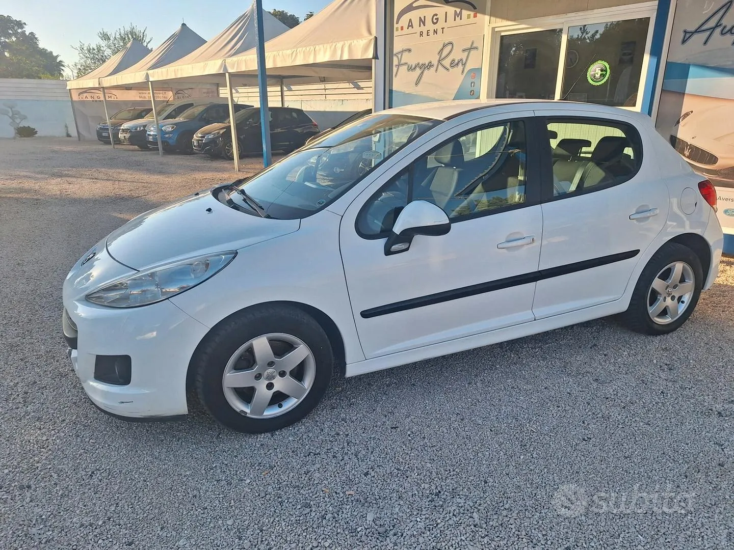 Peugeot 207 2010 photo 2