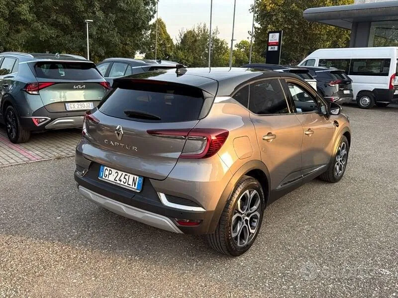 Renault Captur 2023 photo 4