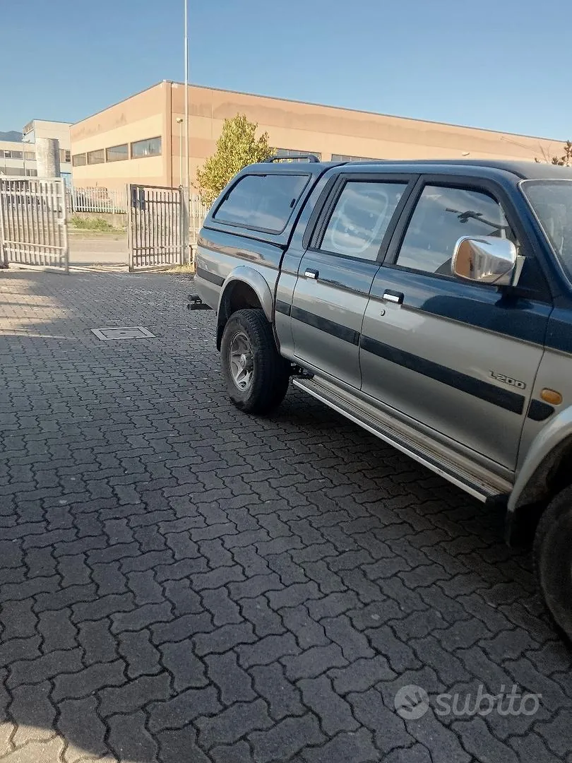 Mitsubishi L200 2001 photo 3