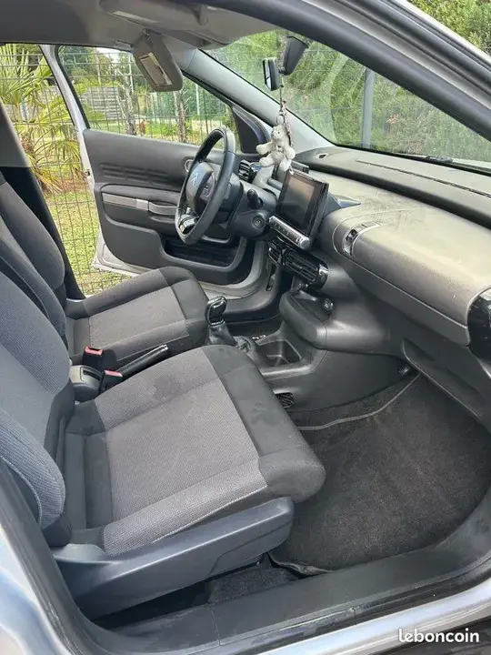 Citroen C4 Cactus 2015 photo 3