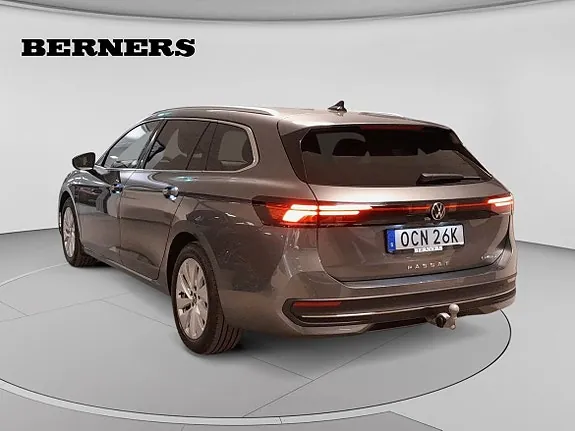 Volkswagen Passat 2025 photo 3