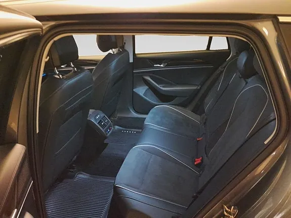 Volkswagen Passat 2025 photo 5