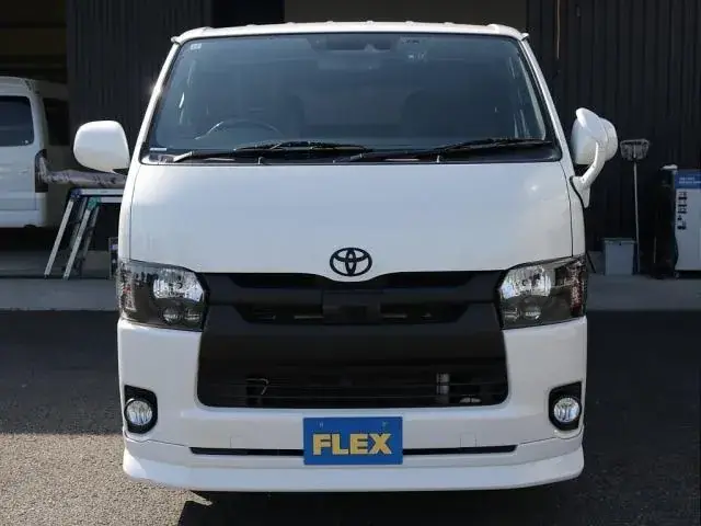 Toyota Hiace 2019 photo 2