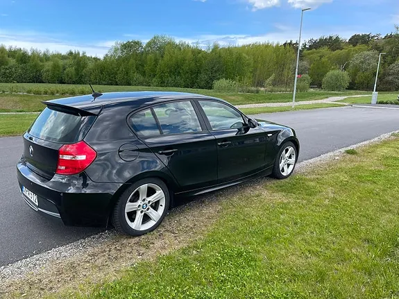 BMW 130I 2006 photo 3