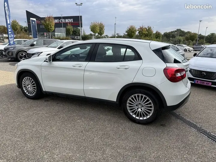 Mercedes-Benz Gla 2016 photo 3