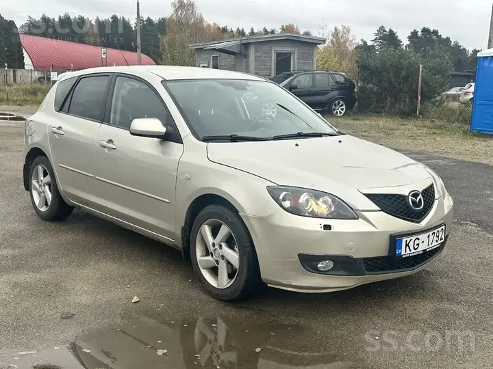 Mazda Mazda3 2007 photo 2