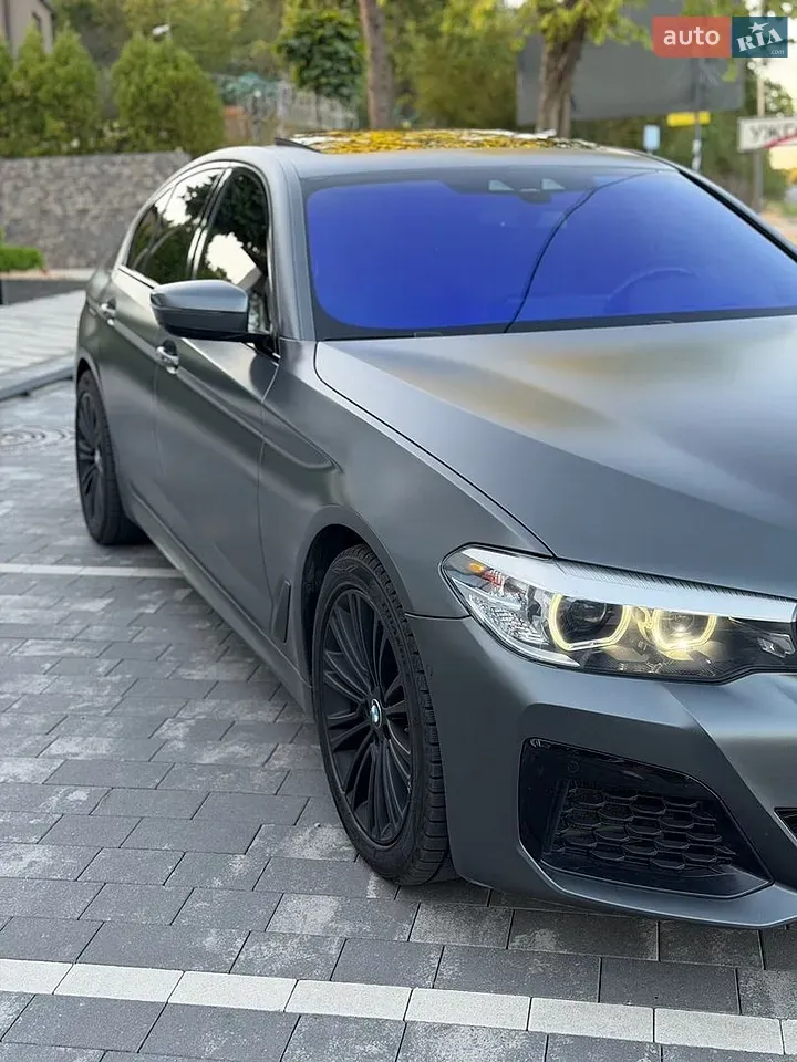 BMW 5 Series 2017 photo 3