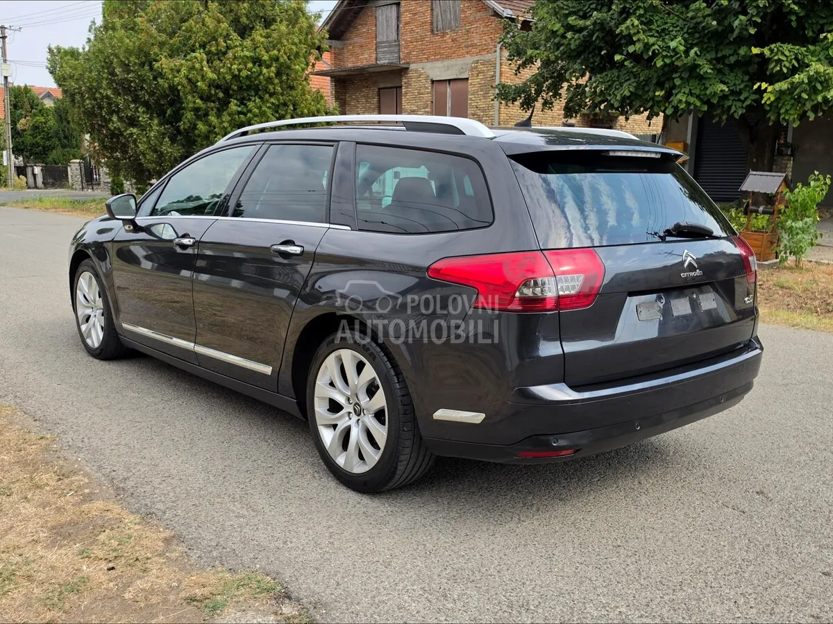 Citroen C5 2013 photo 2