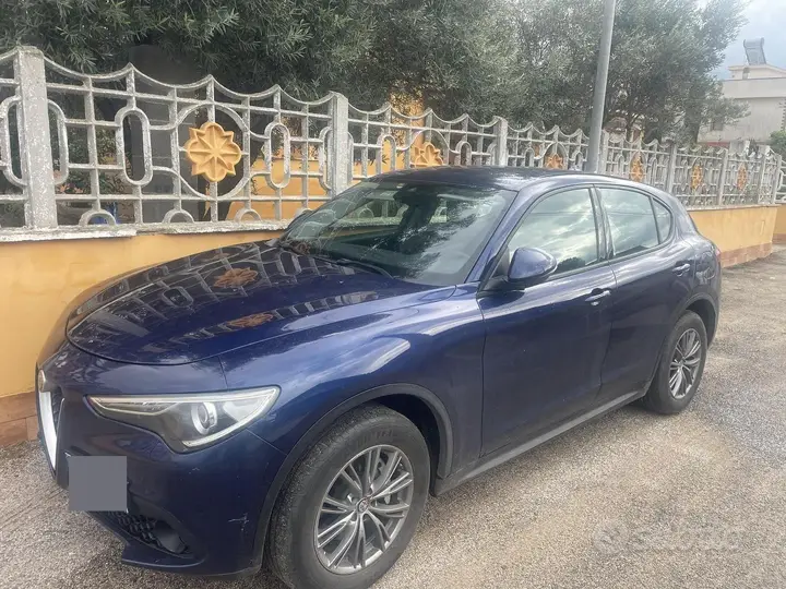 Alfa Romeo Stelvio 2018 photo 2
