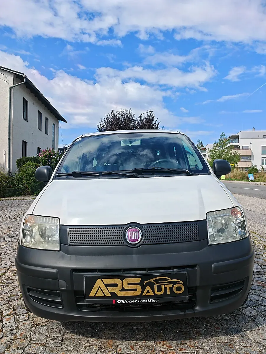 Fiat Panda 2011 photo 2
