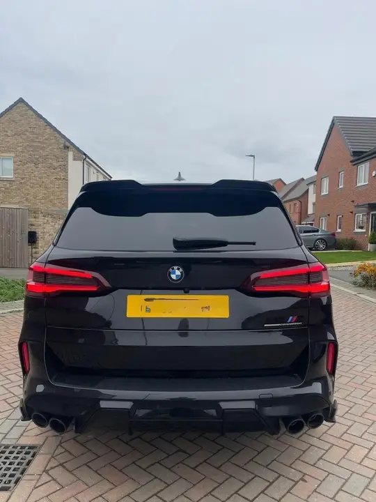 BMW X5 M 2023 photo 2
