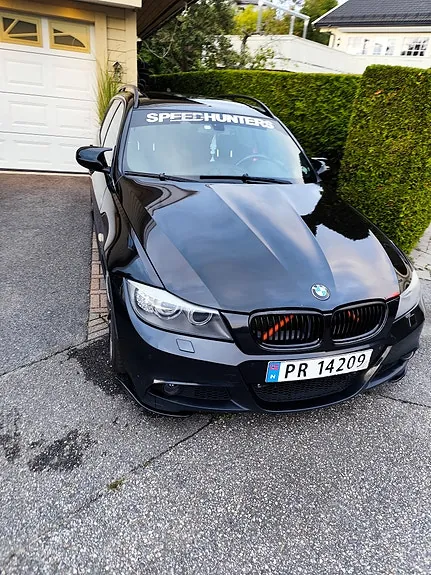 BMW 320D 2009 photo 3