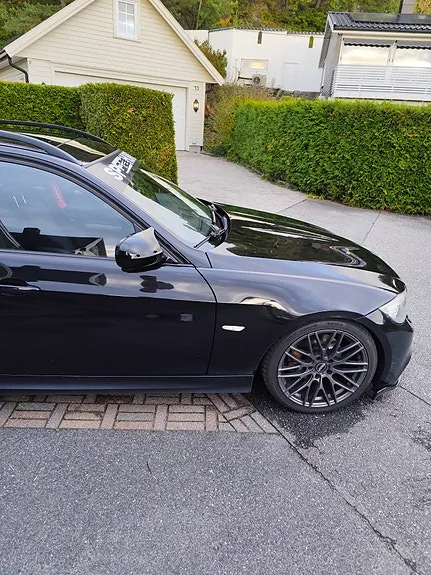 BMW 320D 2009 photo 5