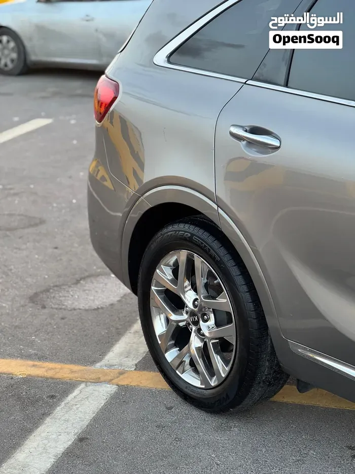 Kia Sorento 2019 photo 2