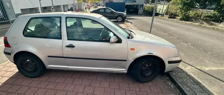 Volkswagen Golf 4