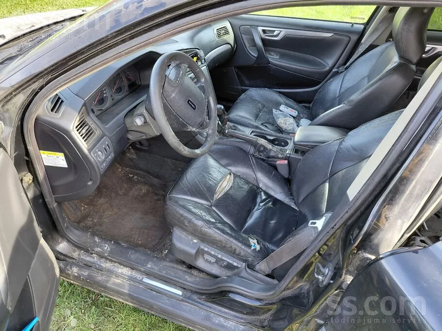 Volvo V70 2002 photo 4