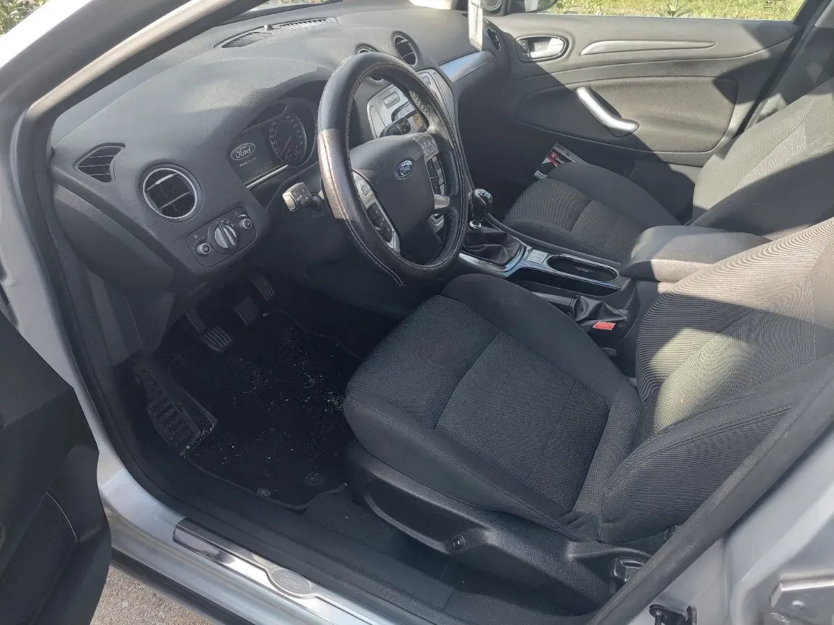 Ford Mondeo 2010 photo 3