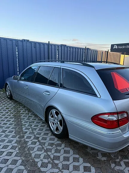 Mercedes-Benz 200 E 2004 photo 4