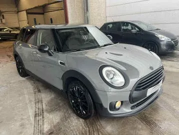 Mini Cooper Clubman 2018 photo 2