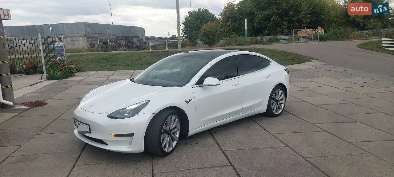 Tesla Model 3 2019 photo 4