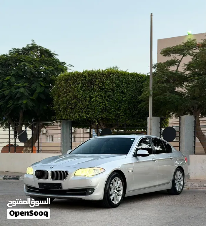 BMW 5 Series 2011 photo 5