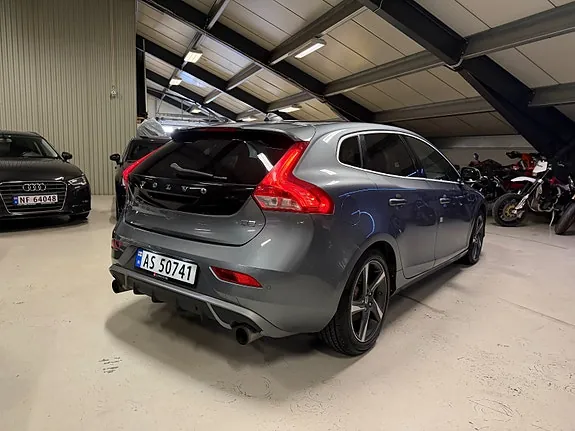 Volvo V40 2014 photo 4