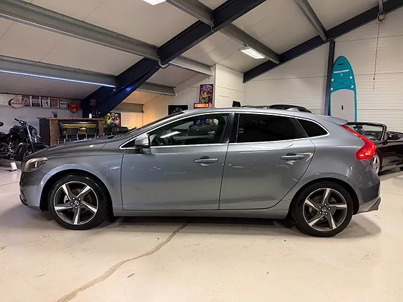 Volvo V40 2014 photo 2