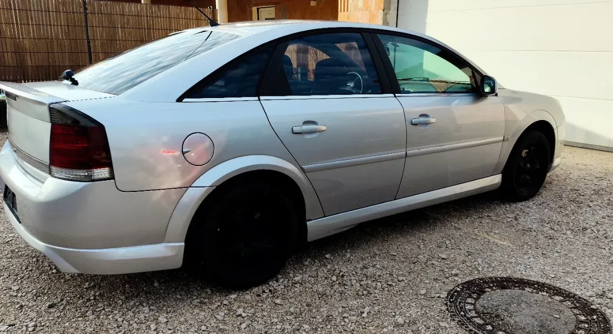 Opel Vectra 2004 photo 3