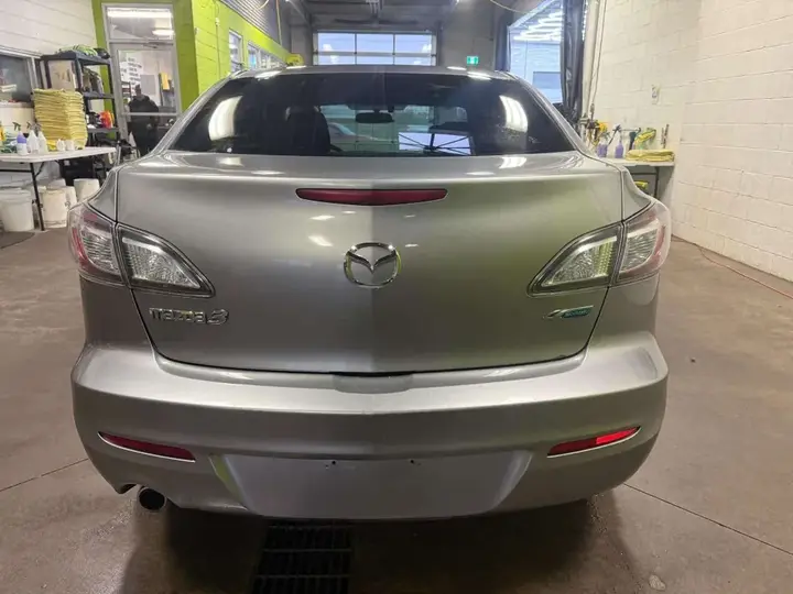 Mazda Gs 2013 photo 5