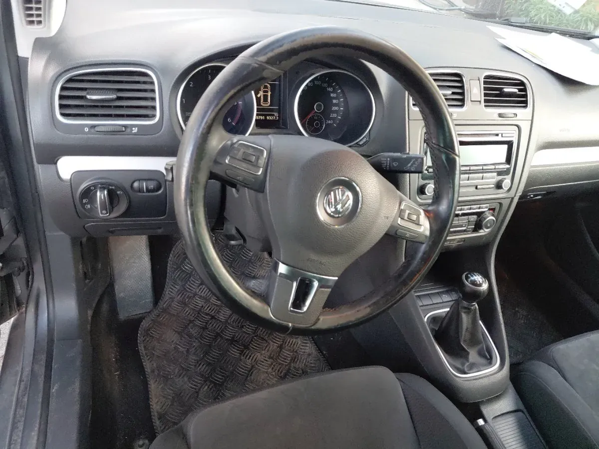 Volkswagen Golf 2009 photo 3