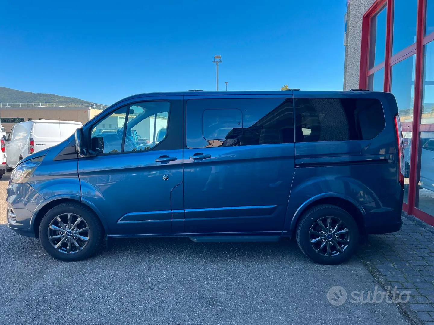 Ford Tourneo Custom 2022 photo 3