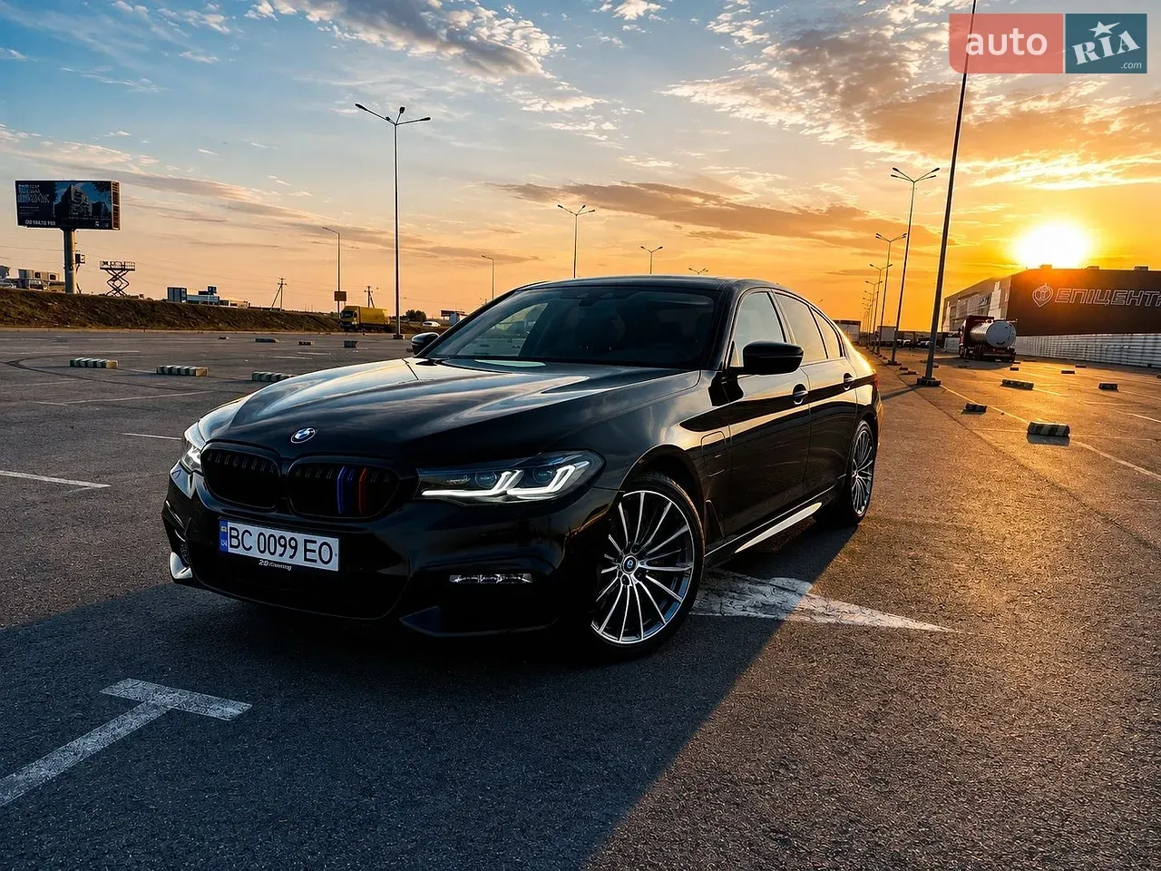 BMW 5 Series 2018 photo 3