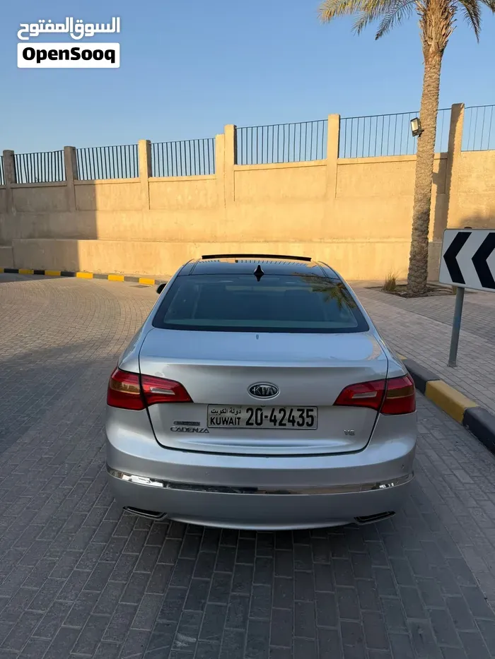 Kia Cadenza 2013 photo 4