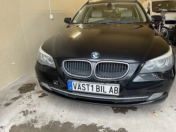 BMW 520I 2009 photo 2